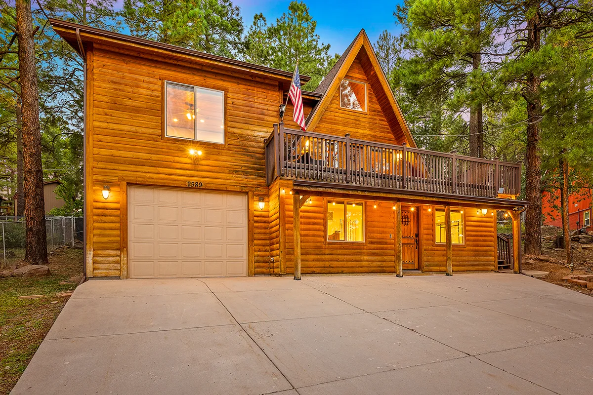 Spacious Cozy Flagstaff Rustic A-Frame Cabin in the Beautiful Pinion Pines of Kachina Village.